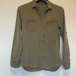 Buttons (Francescas) buttons up shirt